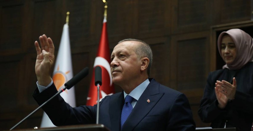 Erdogan kaže da vlada primirje, a Kurdi da se nastavlja tursko bombardiranje